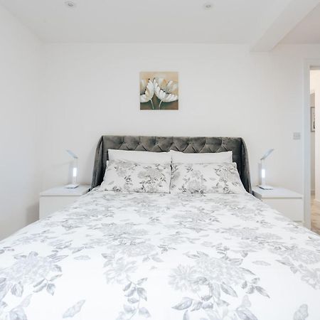 Contemporary Two Bedroom Duplex - Secluded Residence With Parking In A Prime Central Location Bournemouth Eksteriør bilde