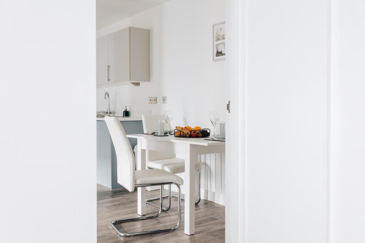 Contemporary Two Bedroom Duplex - Secluded Residence With Parking In A Prime Central Location Bournemouth Eksteriør bilde
